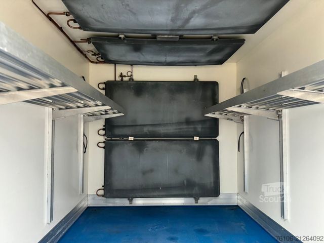 Hűtőfelépítményes furgon IVECO Daily 35S13 Kühlkoffer C33-Type 526EV