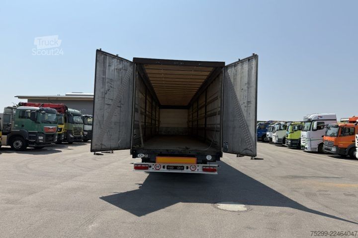 Semi-remorque bâchée Schwarzmüller SPA 3/E Plane / Swiss-Vehicle