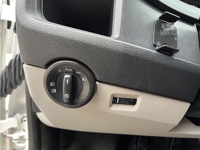 Kombi z wysokim dachem Volkswagen Transporter 2.0 TDI L2H1 Servicewagen Omvormer ...