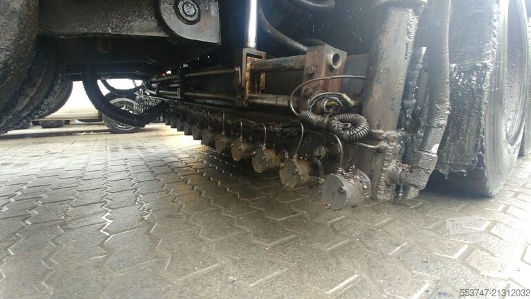 Asphaltiermaschine Renault Kerax 420.32