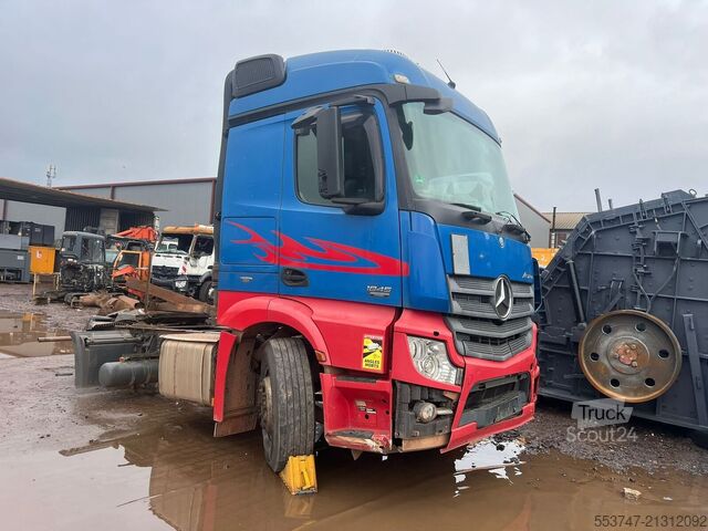 Mercedes-Benz Actros 1845 Mercedes-Benz Actros 1845