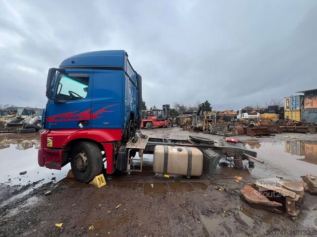 Mercedes-Benz Actros 1845 Mercedes-Benz Actros 1845