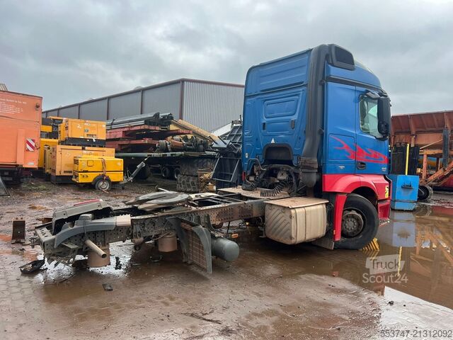 Mercedes-Benz Actros 1845 Mercedes-Benz Actros 1845