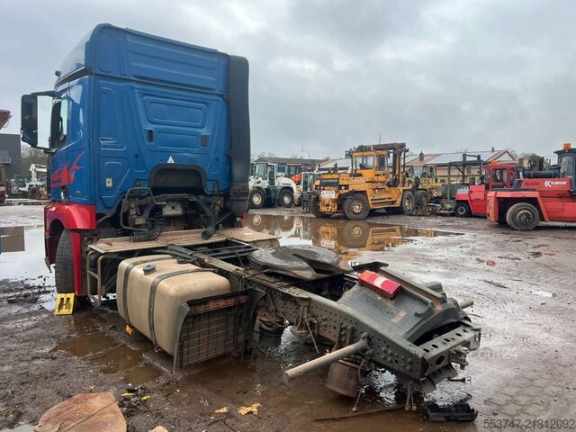 Mercedes-Benz Actros 1845 Mercedes-Benz Actros 1845