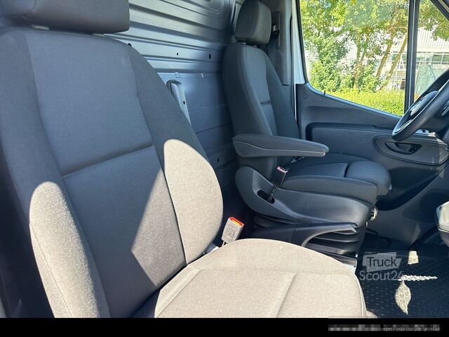 Furgone MERCEDES-BENZ Sprinter 319 4x4/SCHWINGSITZ/KAMERA/AHK3,50TO