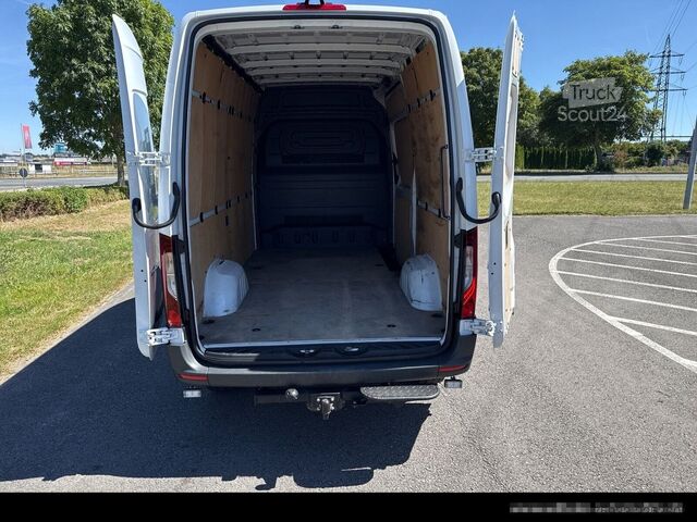 Furgone a tetto alto MERCEDES-BENZ Sprinter 319 4x4/SCHWINGSITZ/KAMERA/AHK3,50TO
