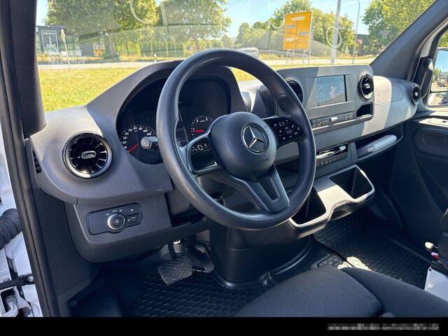 Furgone MERCEDES-BENZ Sprinter 319 4x4/SCHWINGSITZ/KAMERA/AHK3,50TO