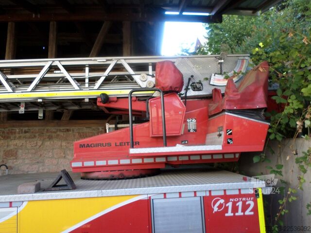 Spezial-LKW MAGIRUS DEUTZ Feuerwehr Drehleiter Magirus DLK 23/12    1 hand