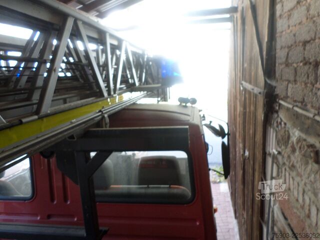Spezial-LKW MAGIRUS DEUTZ Feuerwehr Drehleiter Magirus DLK 23/12    1 hand
