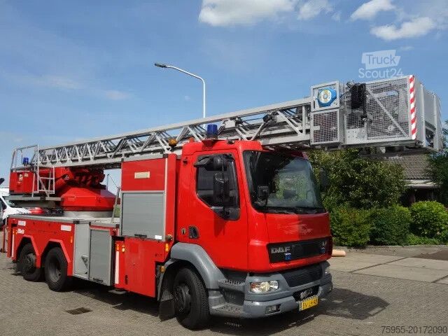 Plataforma elevadora DAF LF 250 METZ 30 meter