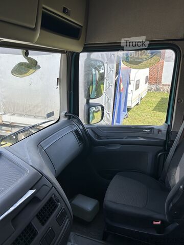 štandardný ťahač DAF XF 440