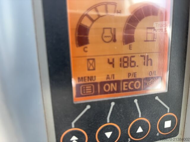 εκσκαφέας ερπυστριοφόρος Hitachi ZX48U-5A CLR with 3 excavator buckets