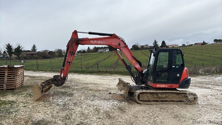 Midi grävmaskin 7t - 12t Kubota KX080-4 with 3 excavator buckets