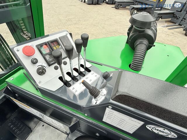 Vierwegvorkheftruck Combilift CB3000 / TRIPLEX 4900MM / FREE LIFT