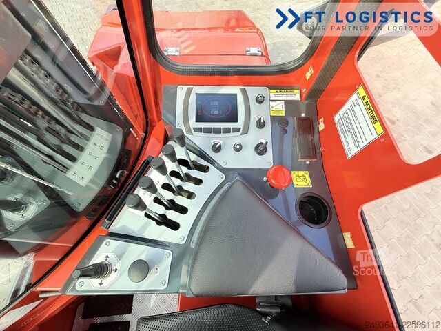 Fireveis truck Combilift C3000ET TRIPLEX 5940 WIDE FORK POSITIONE