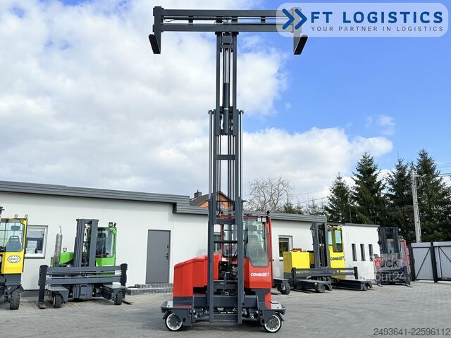 Fireveis truck Combilift C3000ET TRIPLEX 5940 WIDE FORK POSITIONE