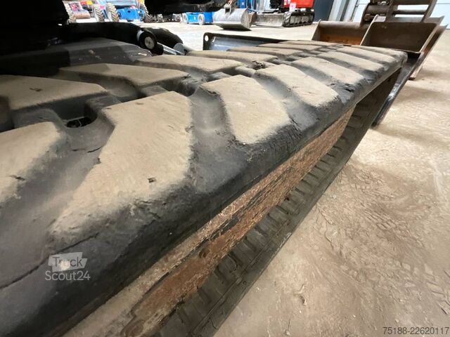 Minibagr Terex TC 35