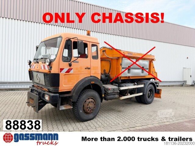 Vrachtwagenchassis Mercedes-Benz NG 1928 A 4x4, V8-Motor, Winterdienstaustattung