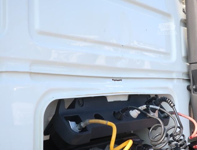 Standard trækkerunit DAF XF 530 SSC Intarder Navi Hydraulik Standklima