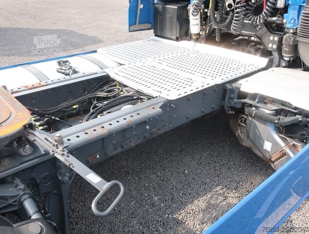 Standard trækkerunit DAF XF 530 FT SSC Standklima 2 x PTO