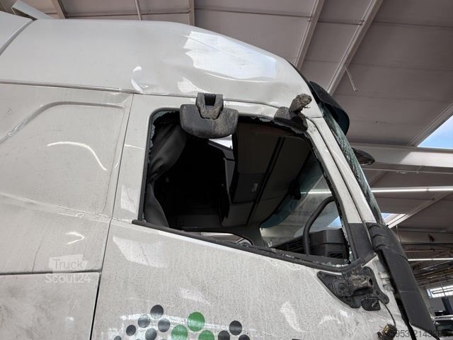 Standard trækkerunit Volvo FH 500 Globetrotter XL Hydraulik Unfall