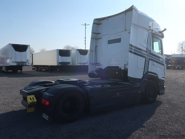 Standard trækkerunit DAF XG+ 530 FT Intarder Leder Navigation LED