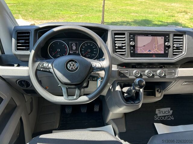 Minibüs VW CRAFTER 6 SITZER KLIMAAUTO. ACC NAVI KAMERA PDC