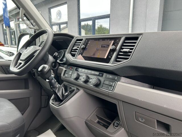 Minibüs VW CRAFTER 8 SITZER KLIMAAUTO. ACC NAVI KAMERA PDC