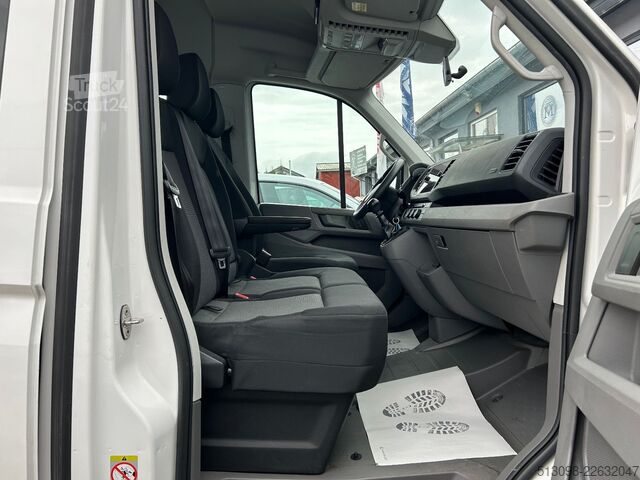 Minibüs VW CRAFTER 8 SITZER KLIMAAUTO. ACC NAVI KAMERA PDC