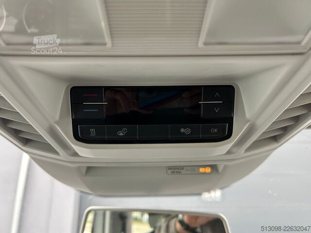 Minibüs VW CRAFTER 8 SITZER KLIMAAUTO. ACC NAVI KAMERA PDC