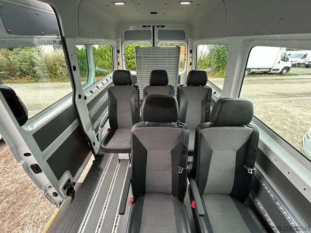 Minibüs VW CRAFTER 8 SITZER KLIMAAUTO. ACC NAVI KAMERA PDC