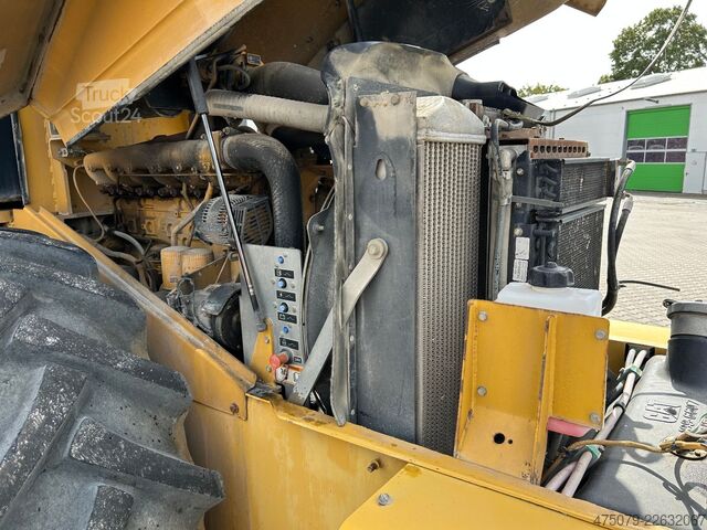 مدحلة أسطوانة واحدة CATERPILLAR CS - 563 E / Walzenzug / 6 Zylinder / Planiersch