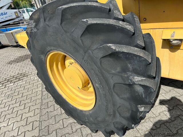 مدحلة أسطوانة واحدة CATERPILLAR CS - 563 E / Walzenzug / 6 Zylinder / Planiersch