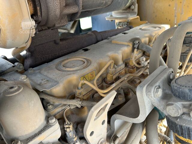 مدحلة أسطوانة واحدة CATERPILLAR CS - 563 E / Walzenzug / 6 Zylinder / Planiersch