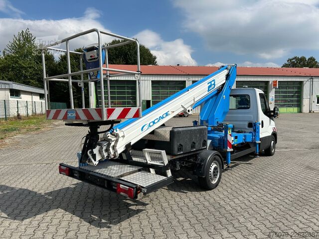 Piattaforma aerea montata su camion IVECO Daily 35-12 / Socage 23 T + Funk / HomeButton