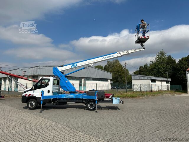 Piattaforma aerea montata su camion IVECO Daily 35-12 / Socage 23 T + Funk / HomeButton