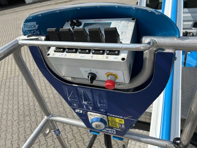 Piattaforma aerea montata su camion IVECO Daily 35-12 / Socage 23 T + Funk / HomeButton
