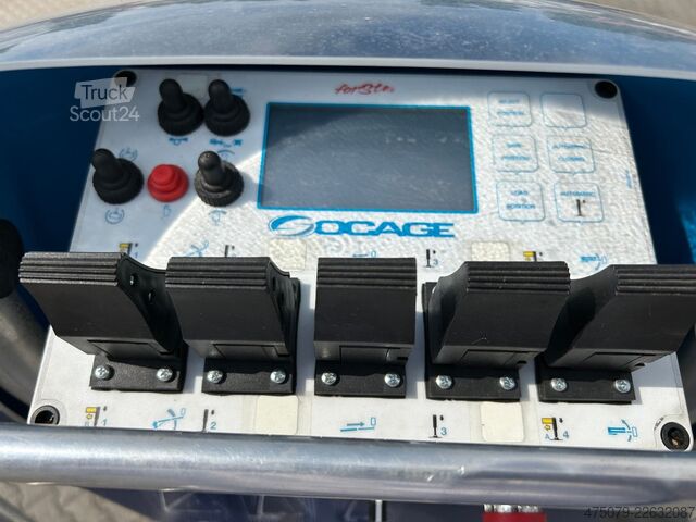 Piattaforma aerea montata su camion IVECO Daily 35-12 / Socage 23 T + Funk / HomeButton