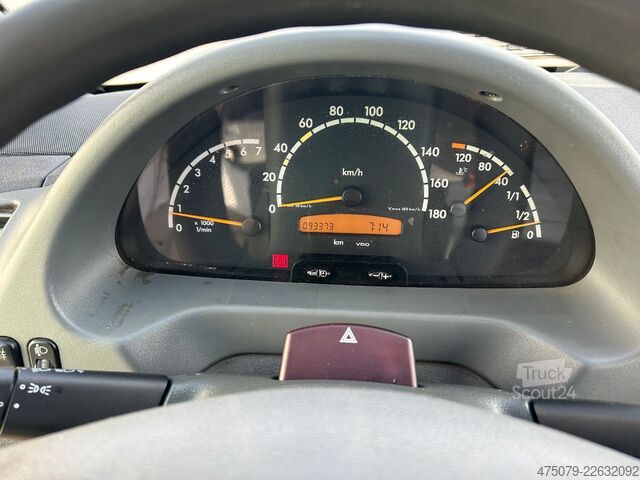 Radna platforma montirana na kamionu MERCEDES-BENZ Spinter 311 / Teupen EURO B 25 T
