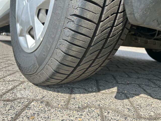 Autopompa FORD Transit / RTW / Trage Liege
