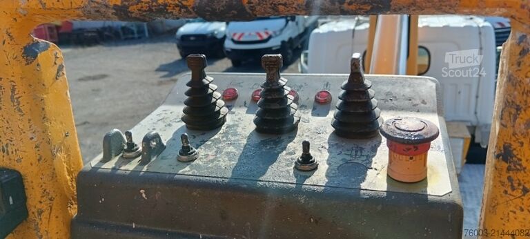 Laatikkoauto Renault Maxity Multitel MT202DS - 20m - 200 kg