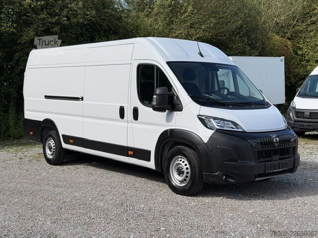 Fourgon tôlé à empattement long et toit surélevé Peugeot Boxer Kasten 435 L4H2  180 AUT/NAvi/PDC