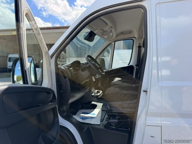 Fourgon tôlé à empattement long et toit surélevé Peugeot Boxer Kasten 435 L4H2  180 AUT/NAvi/PDC