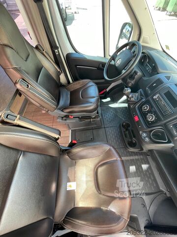 Kemperis/kemperis-autopriekaba Fiat Weinsberg Carabus 600 K 4 Posti Letto | Completamente Attrezzato