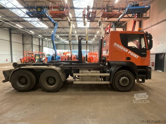 Système de bras à crochet Iveco Trakker 450 6X4