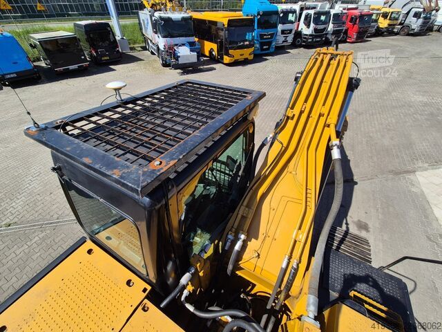Raupenbagger Caterpillar 330D2 L - 3 BUCKETS - GPS