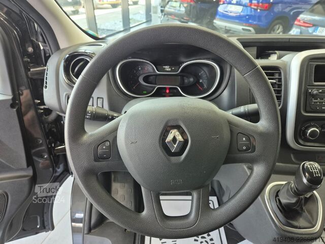 Slēgtais furgons Renault Trafic 2.0 DCi 120 / L2H1 / Long / Unique!