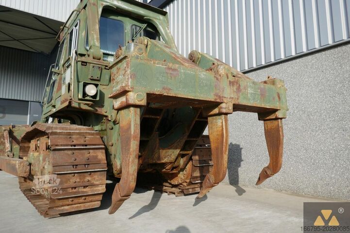 Dozér Caterpillar D7G Ex-army