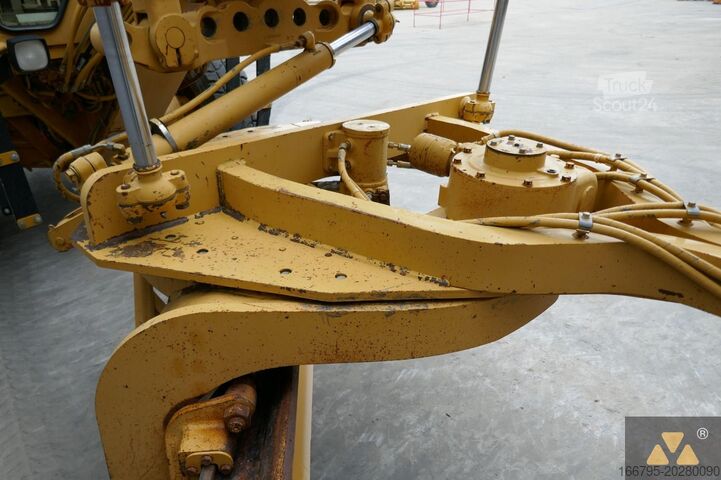 Grader Caterpillar 140H