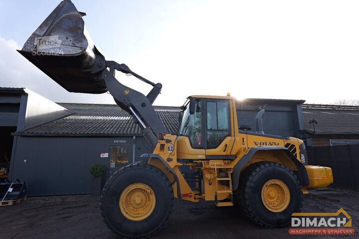 Loader Volvo L120F 4x4 - smeersysteem - camera - airco - NL ...